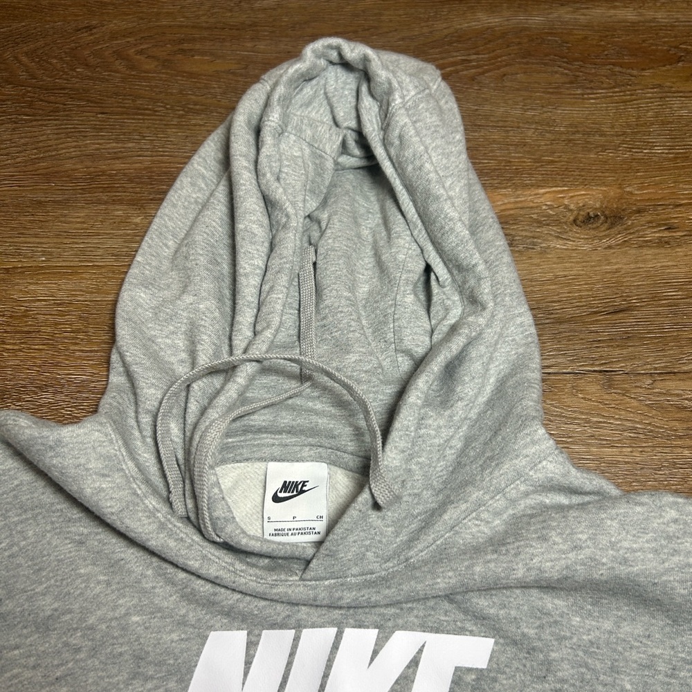 Nike Men's Club Fleece Gray Hoodie Sweatshirt - Picture 5 of 6